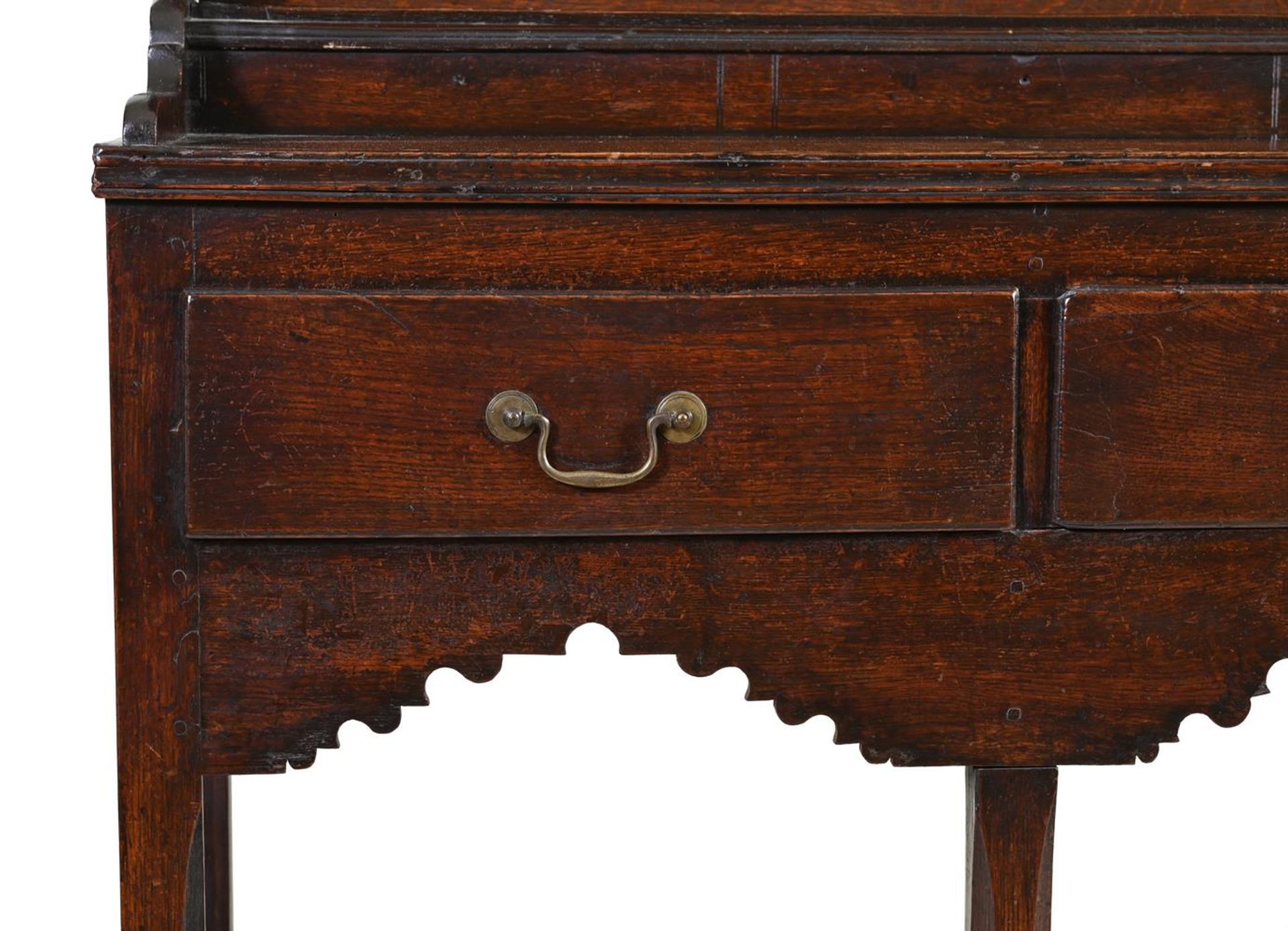 A GEORGE III OAK DRESSER, LATE 18TH/ EARLY 19TH CENTURY - Image 2 of 2