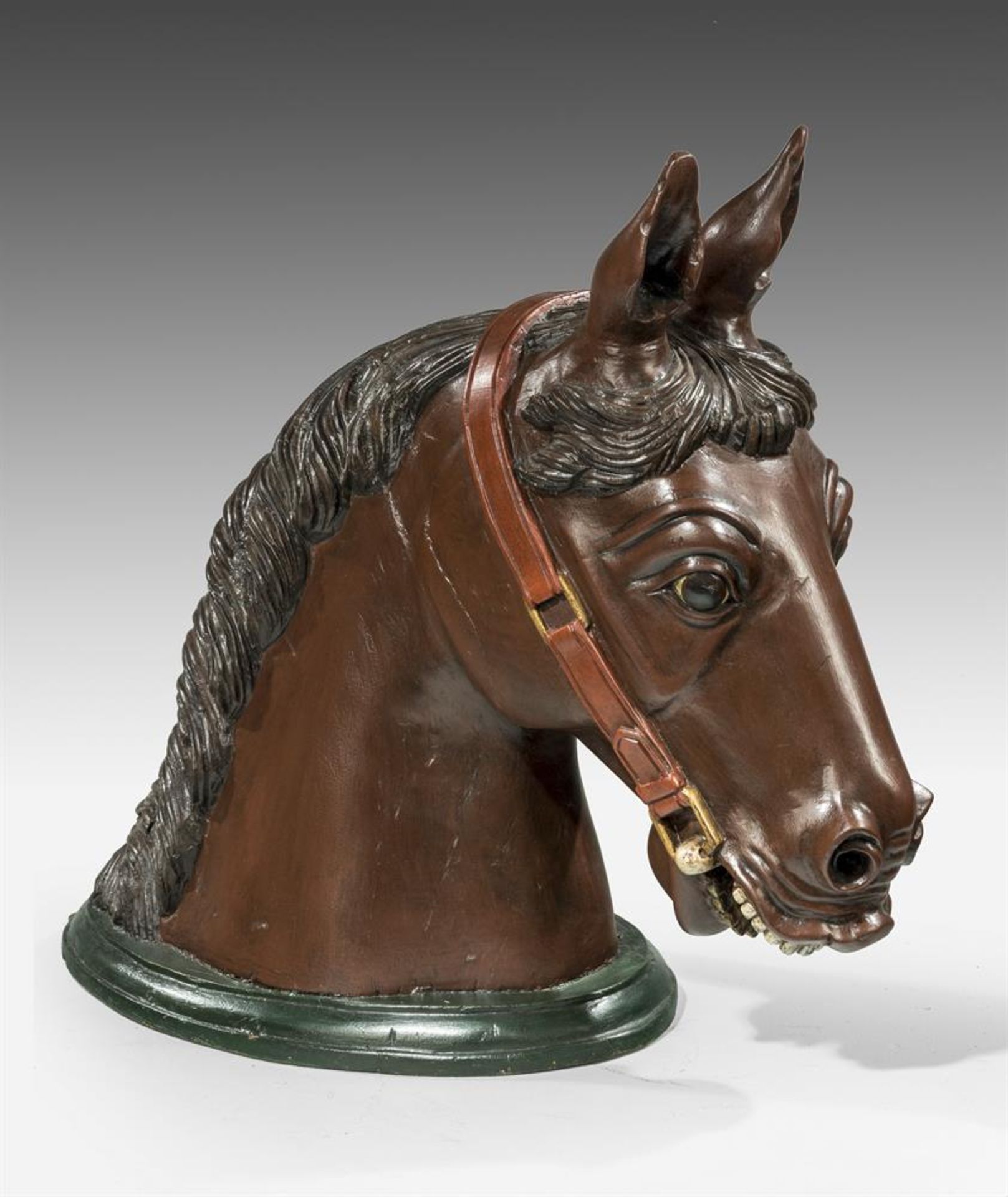 A CARVED AND PAINTED HORSE'S HEAD20TH CENTURY - Image 4 of 4