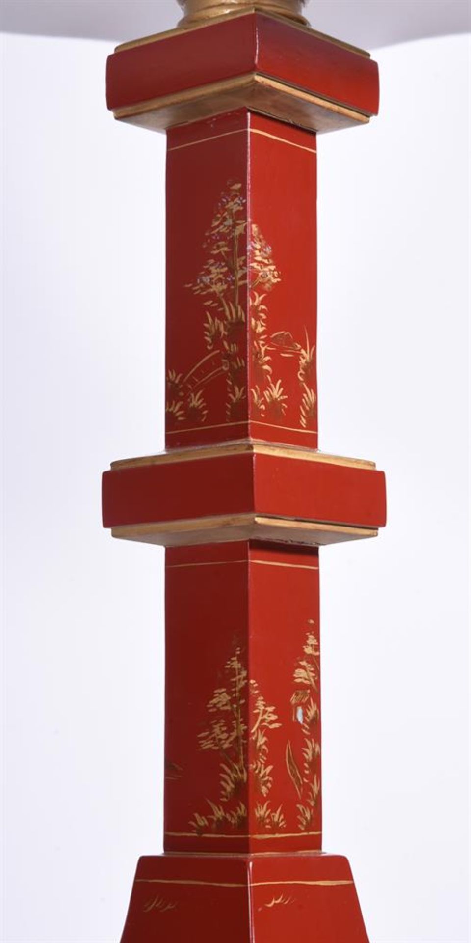 A PAIR OF CHINESE JAPANNED SQUARE SECTION LAMPS - Image 3 of 3