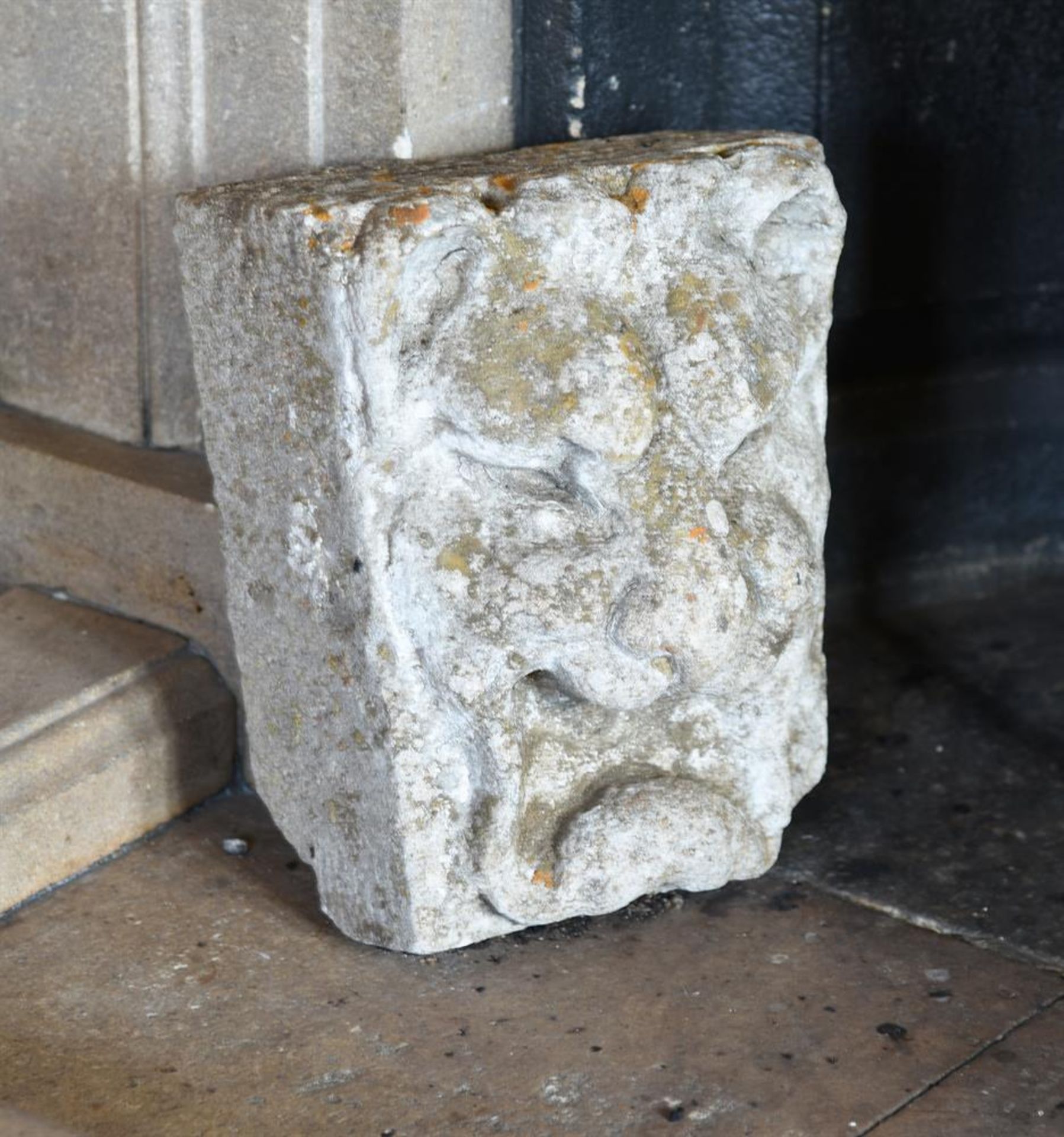 A PAIR OF CARVED GREY STONE LION KEYSTONES, PROBABLY LATE 18TH CENTURY - Image 3 of 3