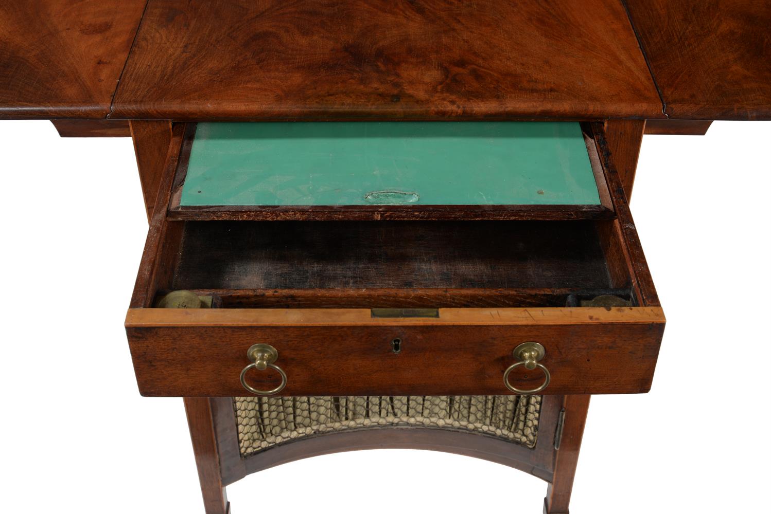 A GEORGE III MAHOGANY AND LINE INLAID PEMBROKE 'BREAKFAST' TABLE, CIRCA 1800 - Image 4 of 5