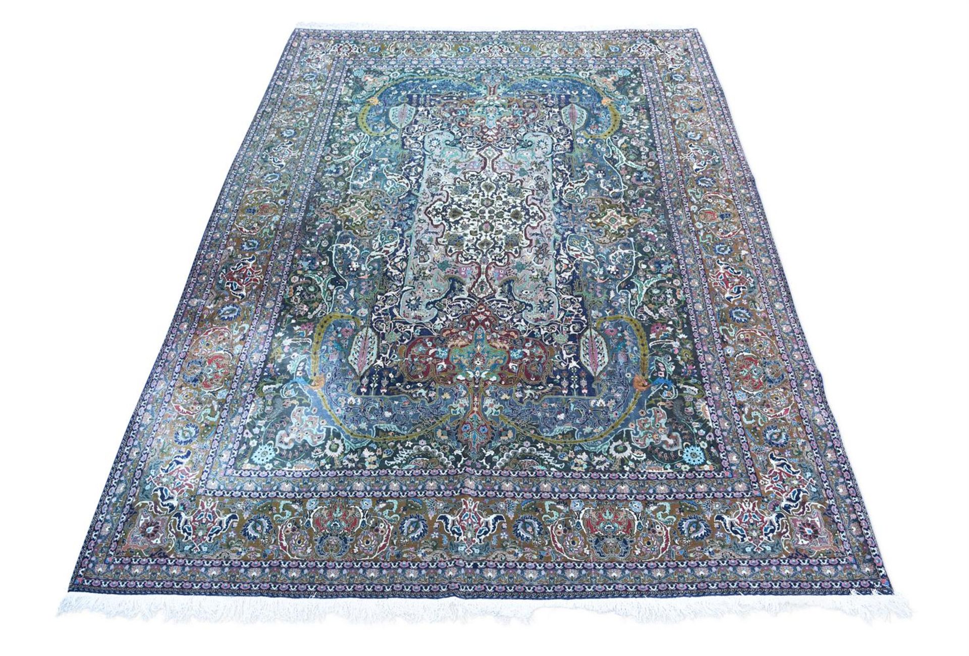 A CENTRAL PERISAN CARPET