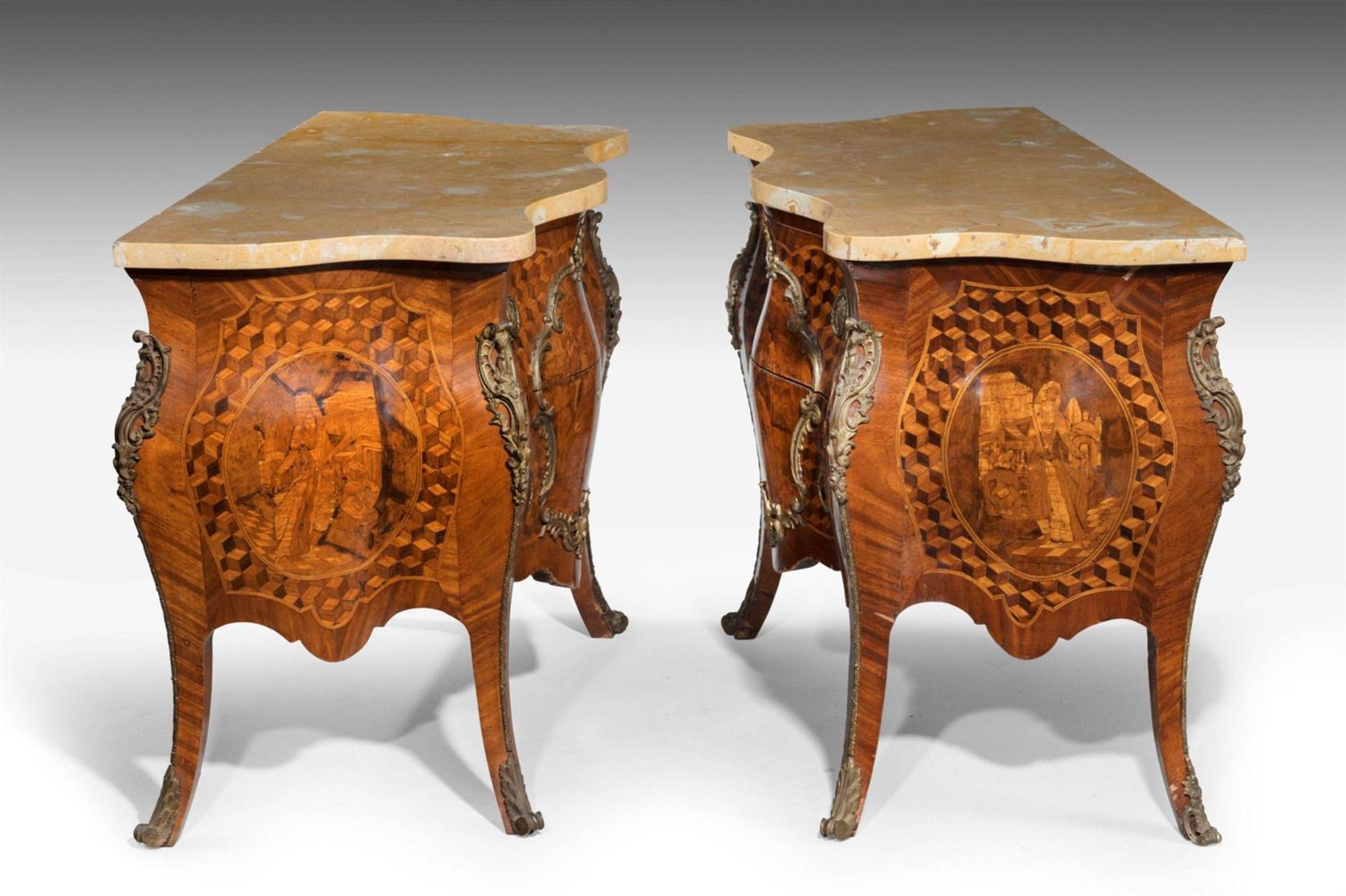 A PAIR OF GERMAN SMALL GILT METAL MOUNTED MARQUETRY AND PARQUETRY SERPENTINE COMMODES, 20TH CENTURY - Image 4 of 4