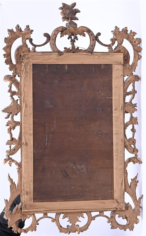 A CARVED GILTWOOD MIRROR IN GEORGE III IRISH STYLE, LATE 18TH/EARLY 19TH CENTURY - Image 2 of 2