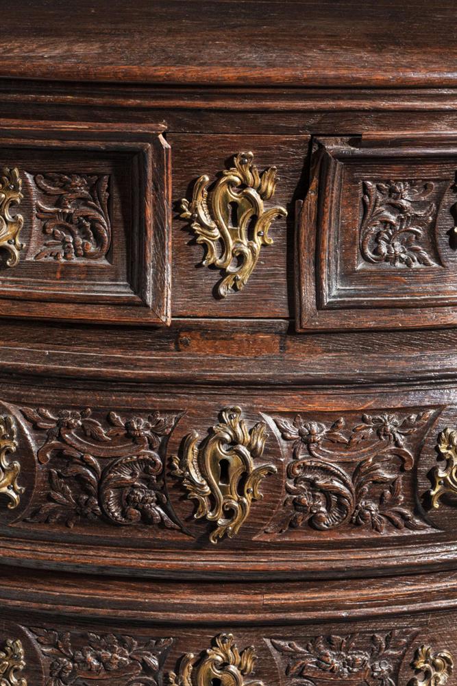 A LOUIS XV OAK BOMBE COMMODE, THIRD QUARTER 18TH CENTURY - Image 4 of 5