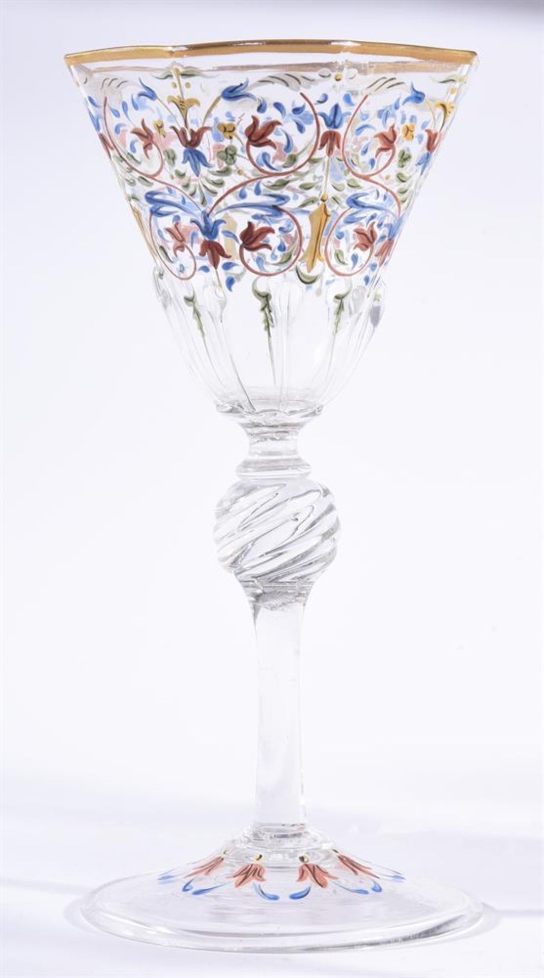 A VENETIAN CLEAR GLASS AND ENAMELLED WITH STYLISED FOLIAGE AND GILT PART TABLE SERVICE SECOND HALF 2 - Image 2 of 4