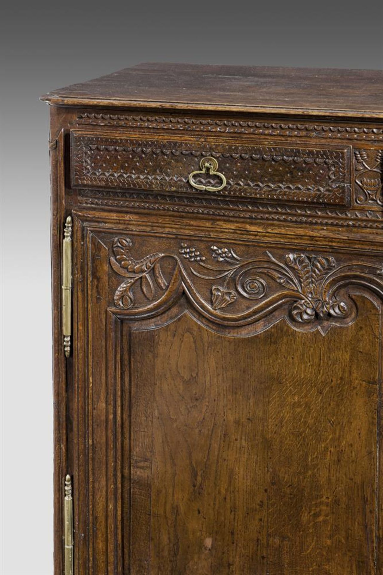 A FRENCH OAK TWO DOOR SIDE CABINET, SECOND HALF 18TH CENTURY - Image 2 of 5