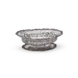 A SILVER PIERCED SHAPED OVAL BASKET