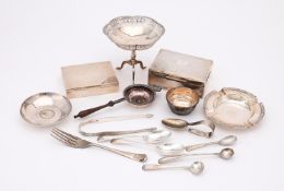 A COLLECTION OF SILVER ITEMS