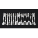 A COLLECTION OF SILVER FIDDLE PATTERN TABLE FORKS