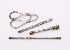 FOUR SMALL SILVER ITEMS