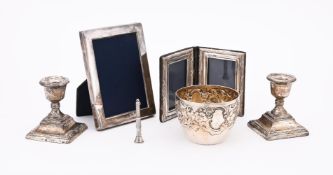 A COLLECTION OF SILVER ITEMS