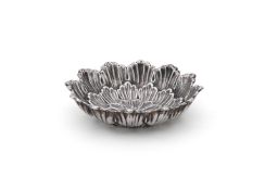 AN ITALIAN SILVER COLOURED FLOWER SHAPED BOWL