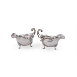 A PAIR OF EDWARDIAN SILVER SHAPED OVAL SAUCE BOATS