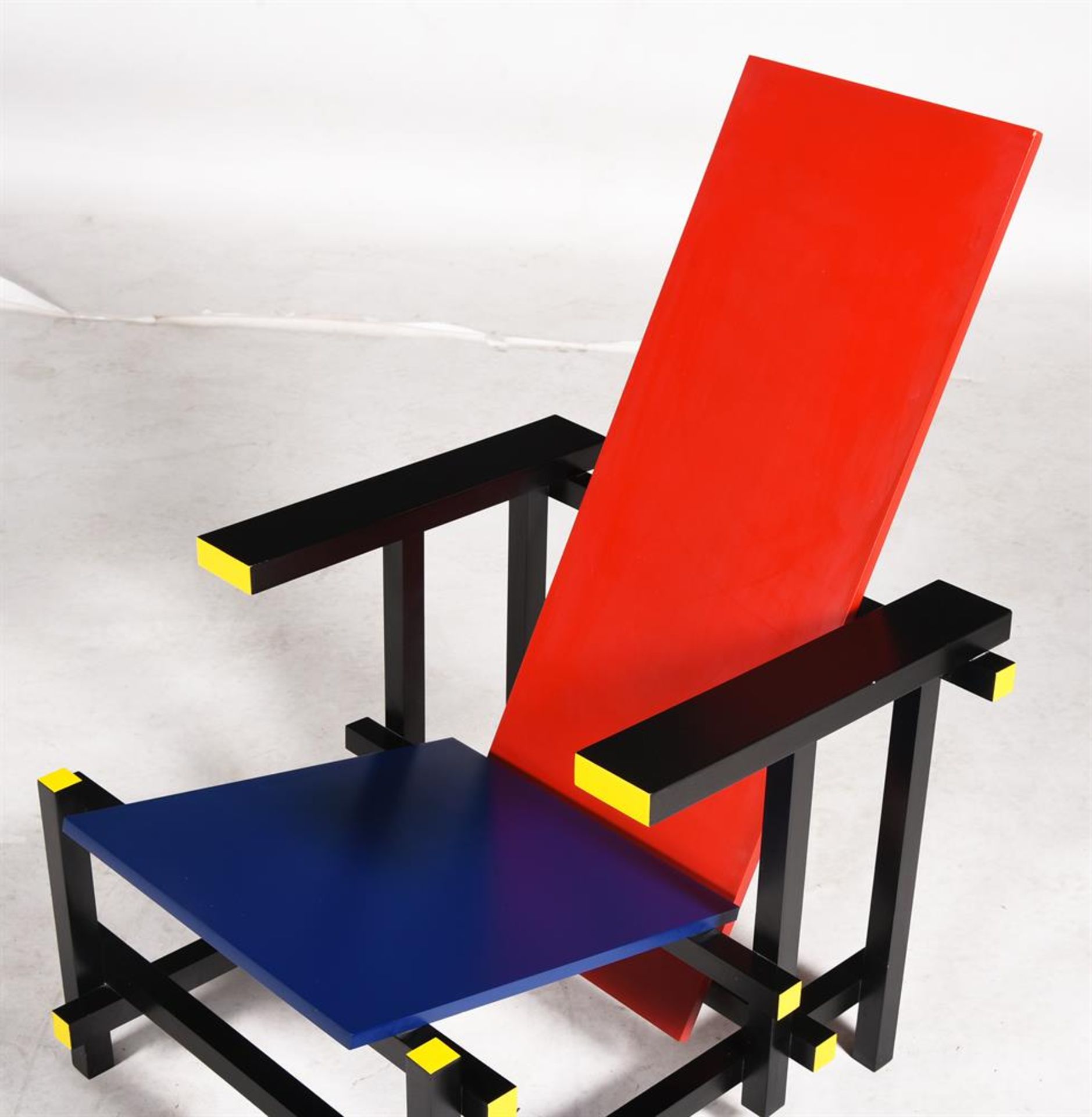 A 'RED & BLUE' CHAIR DESIGNED BY GERRIT REITVELD - Image 2 of 4