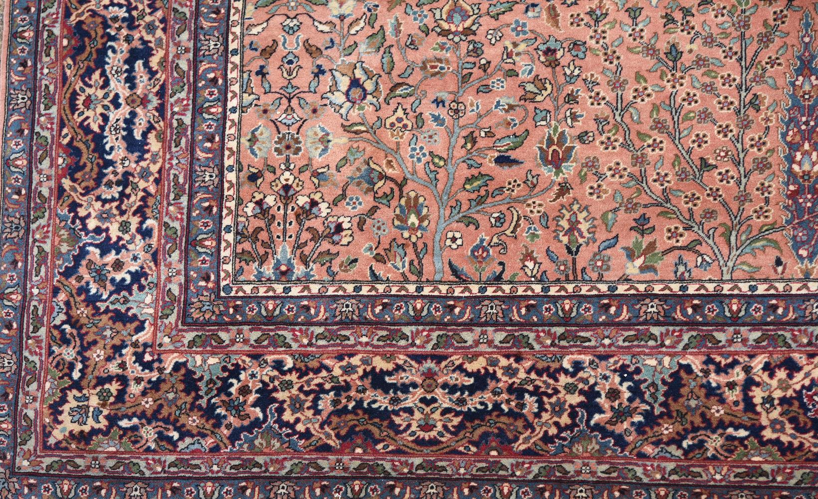 A SIVAS CARPET - Image 3 of 3