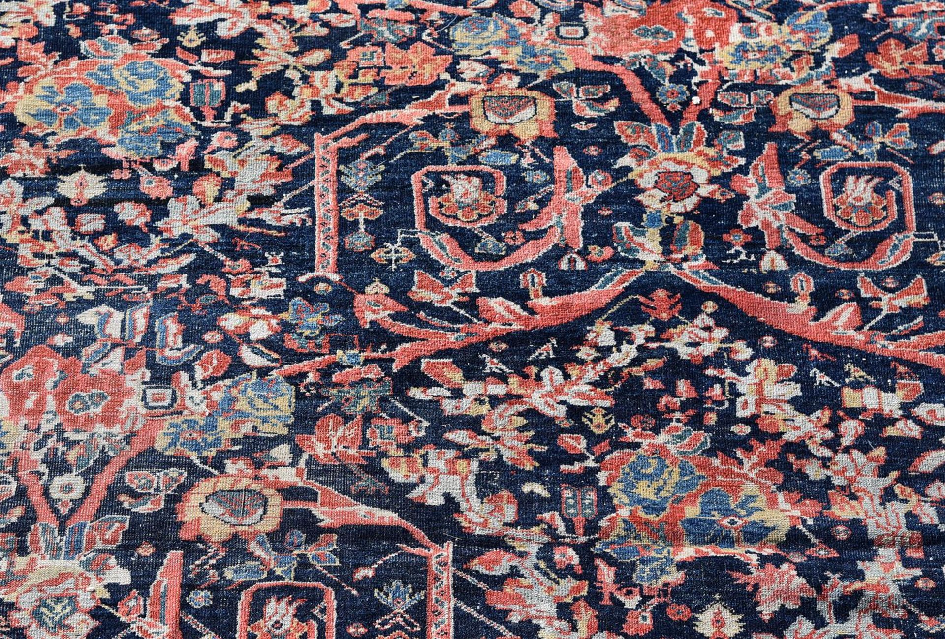 A ZIEGLER MAHAL CARPET - Bild 2 aus 3