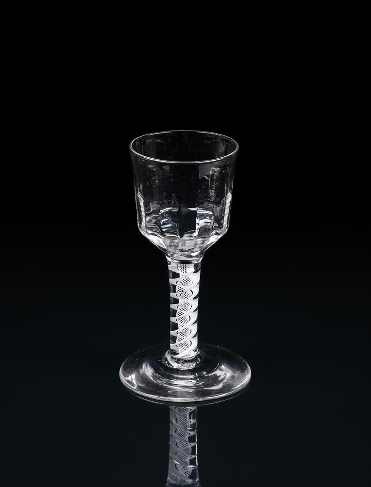 A SHORT-STEMMED WINE GLASS