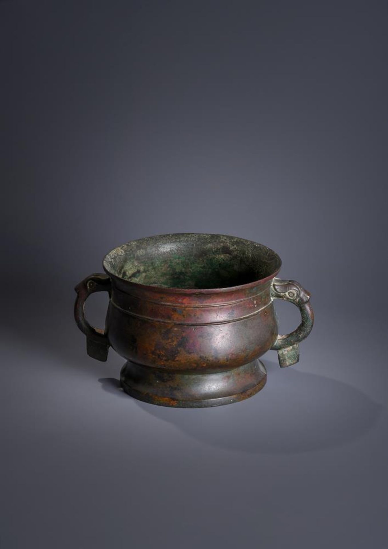 A Chinese bronze ritual food vessel - Image 10 of 22