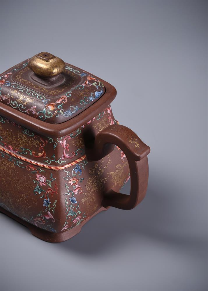 A Chinese enamelled Yixing teapot - Image 5 of 6