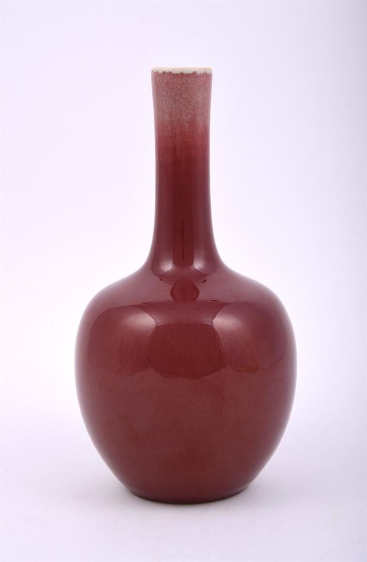 A Chinese lanyao bottle vase - Image 2 of 6