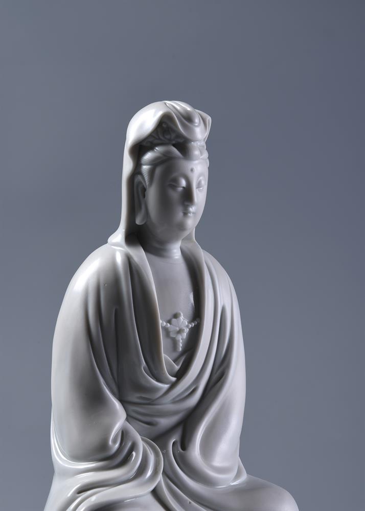 A rare Chinese Dehua model of seated Guanyin - Image 3 of 7