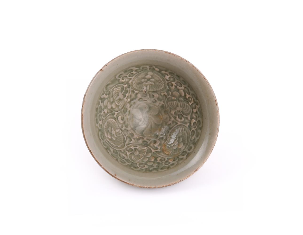 A small Chinese 'Yaozhou' celadon glazed 'chrysanthemum' bowl - Image 7 of 15