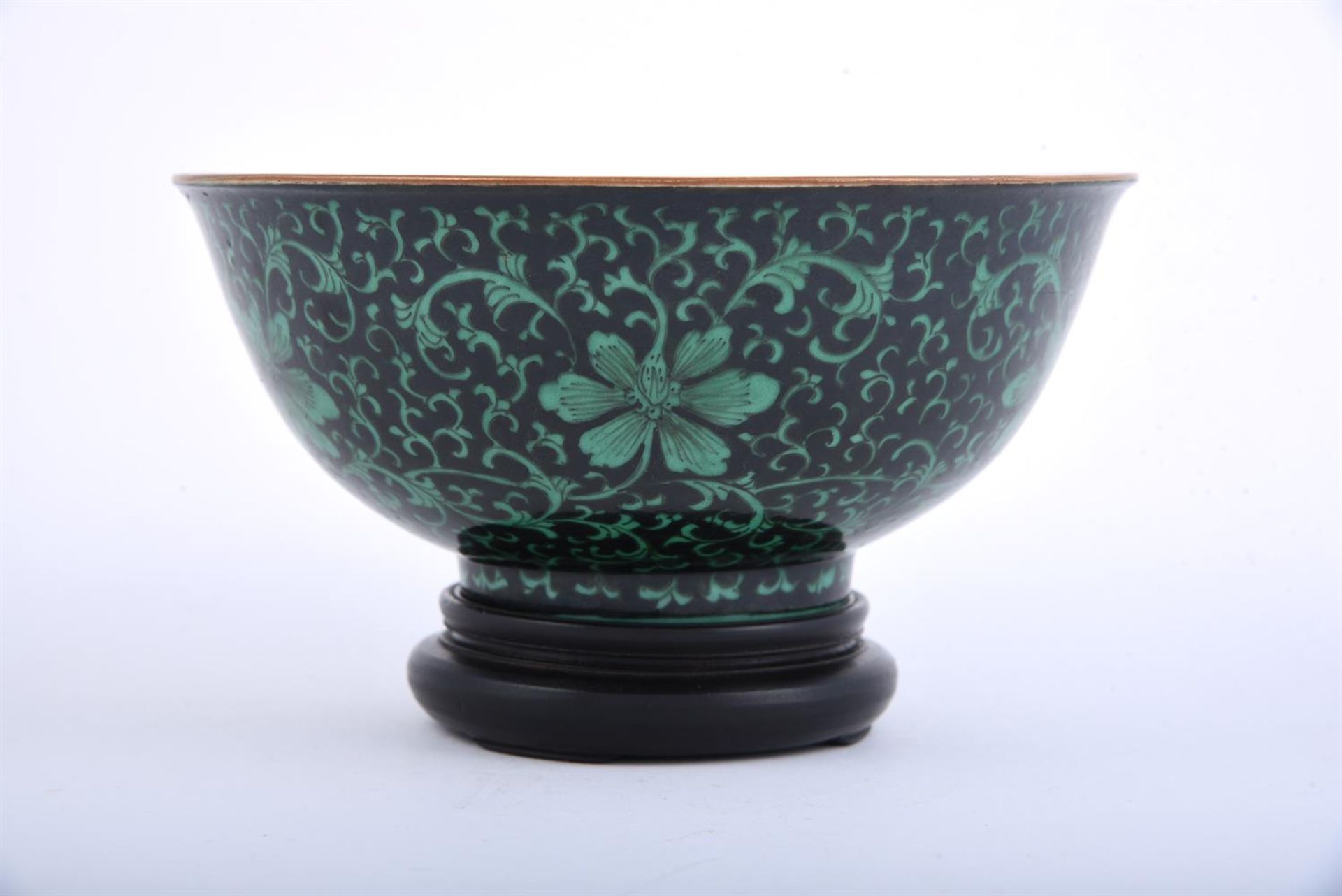 A Chinese black-ground green-enamelled 'Lotus' bowl - Image 2 of 4