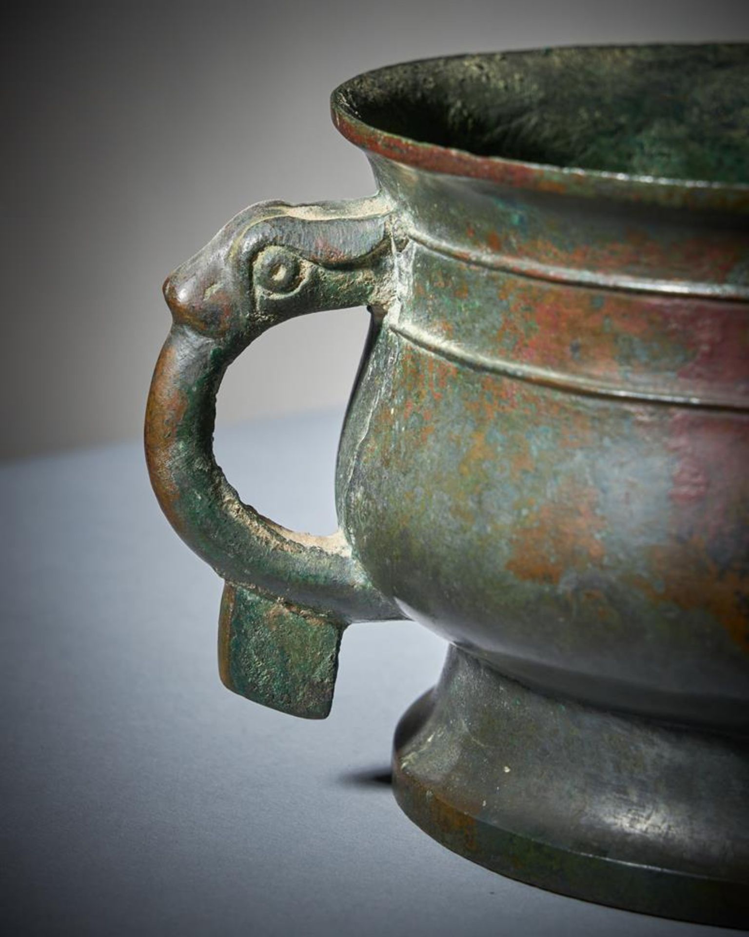 A Chinese bronze ritual food vessel - Image 7 of 22