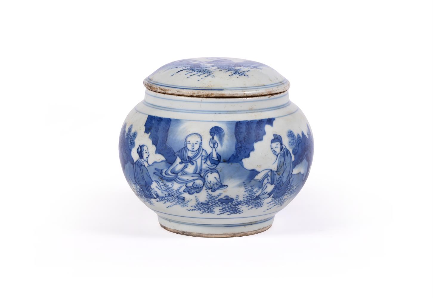 A small Chinese blue and white jar and cover