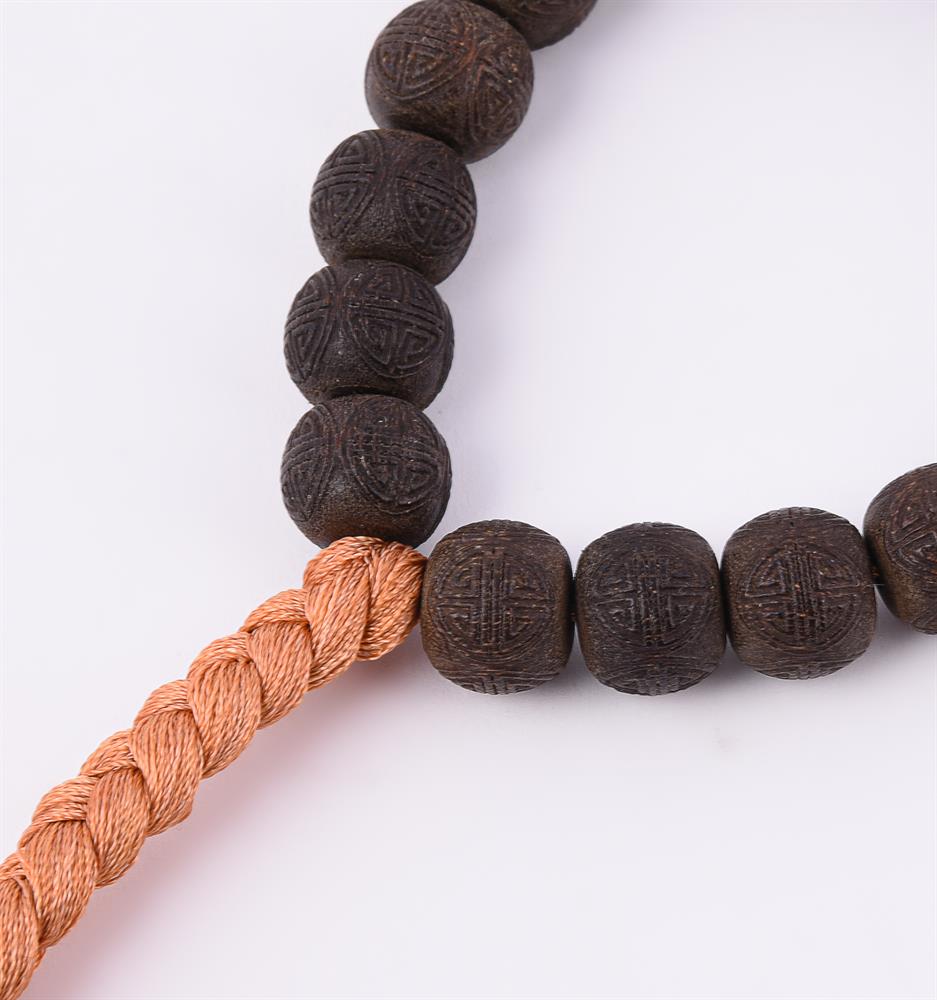 A Chinese aloeswood rosary - Image 2 of 2