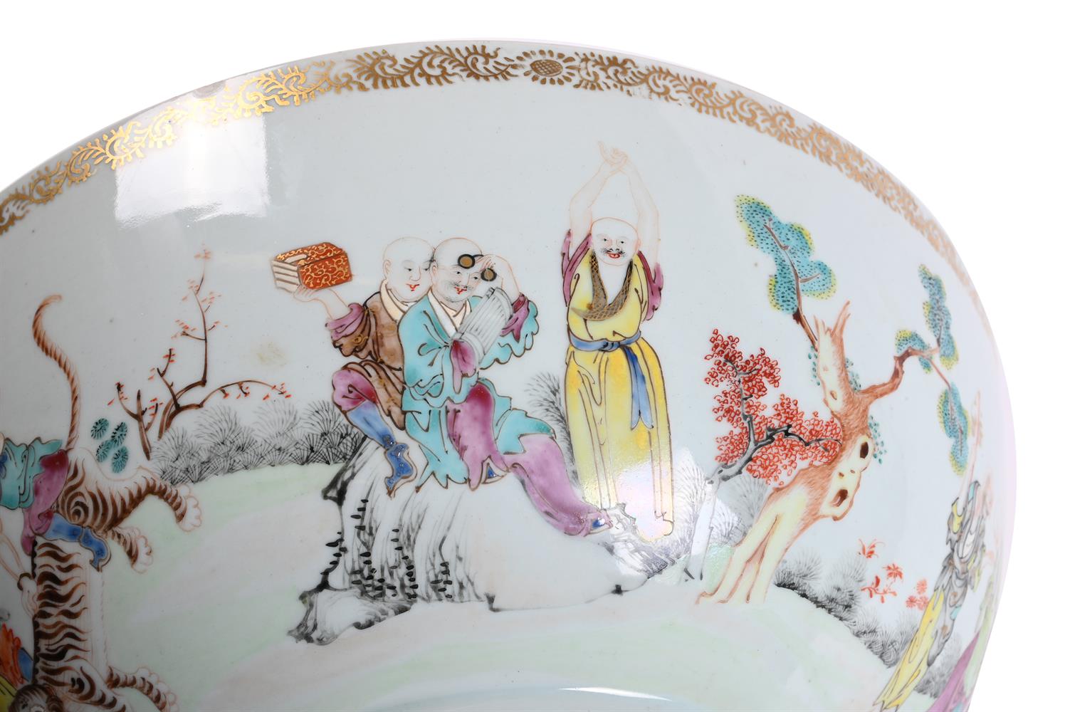 A large Chinese Export Famille Rose punch bowl - Image 3 of 7