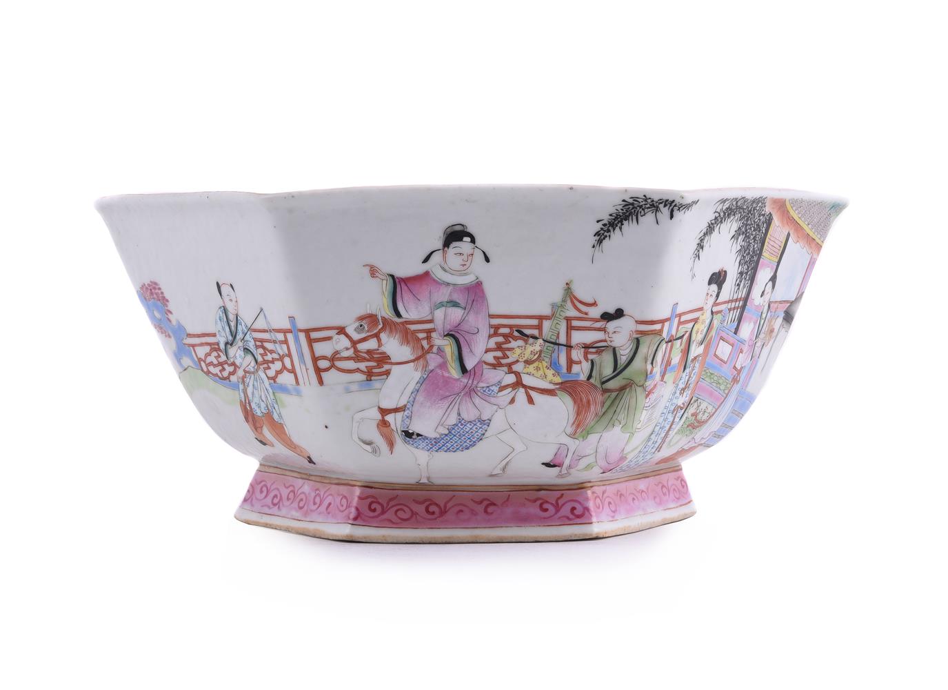 A Chinese famille rose hexagonal fruit bowl