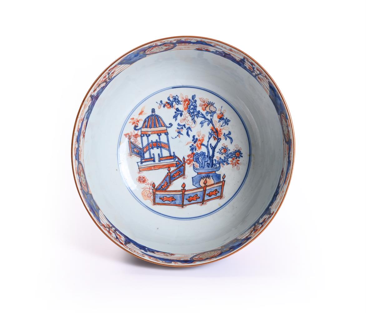 A Chinese Export Imari punch bowl - Image 2 of 3