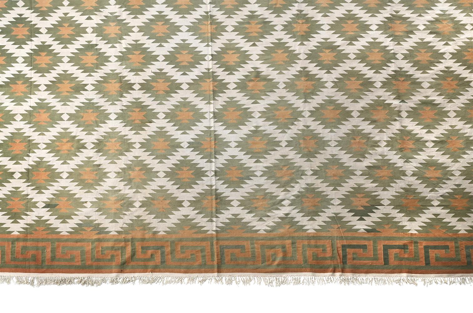 A PALE GREEN AND TERRACOTTA DIAMOND DESIGN DHURRIE - Image 2 of 3