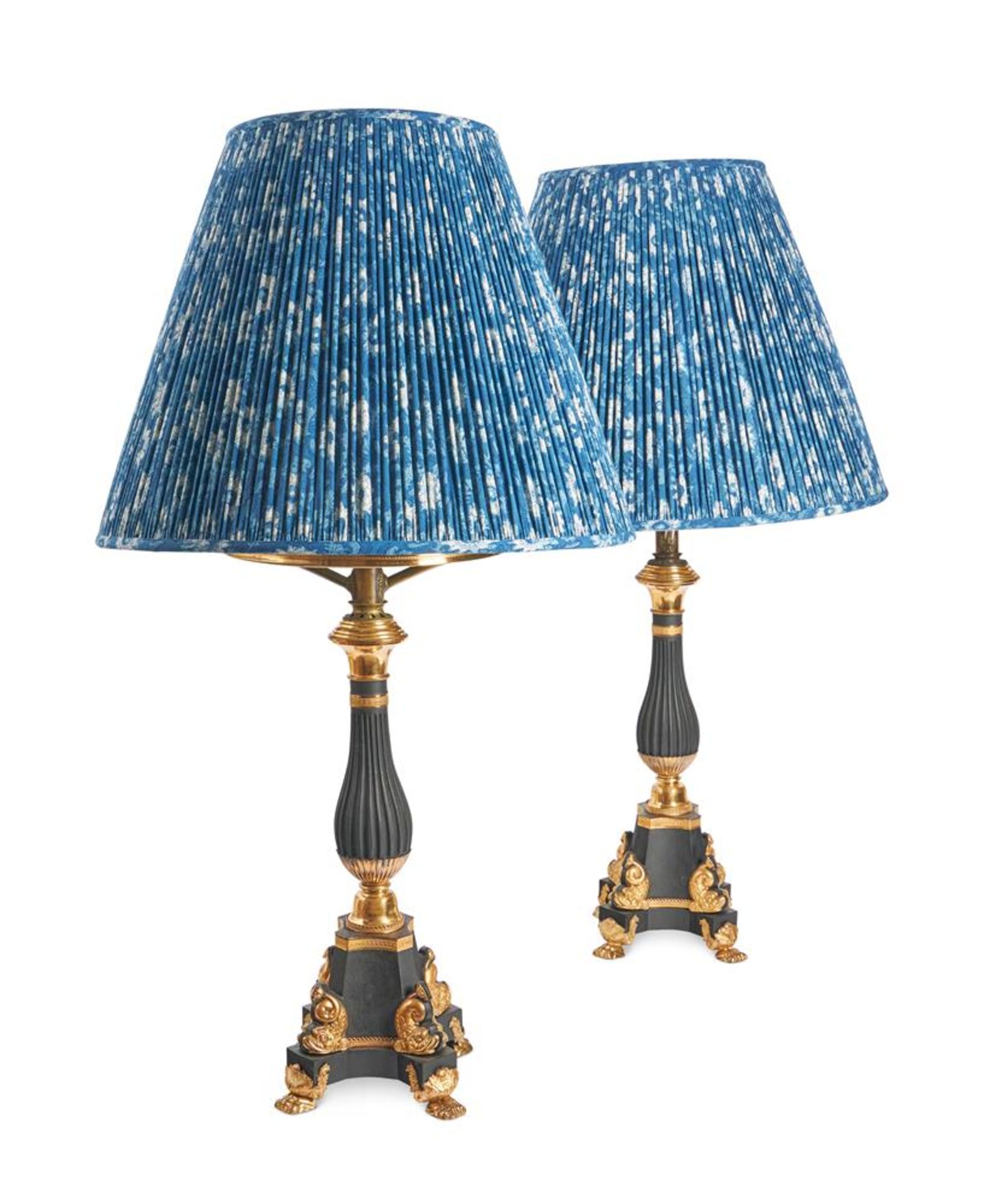 A PAIR OF LOUIS PHILIPPE TOLE PEINTE AND GILT BRONZE LAMP BASES, CIRCA 1820-1840