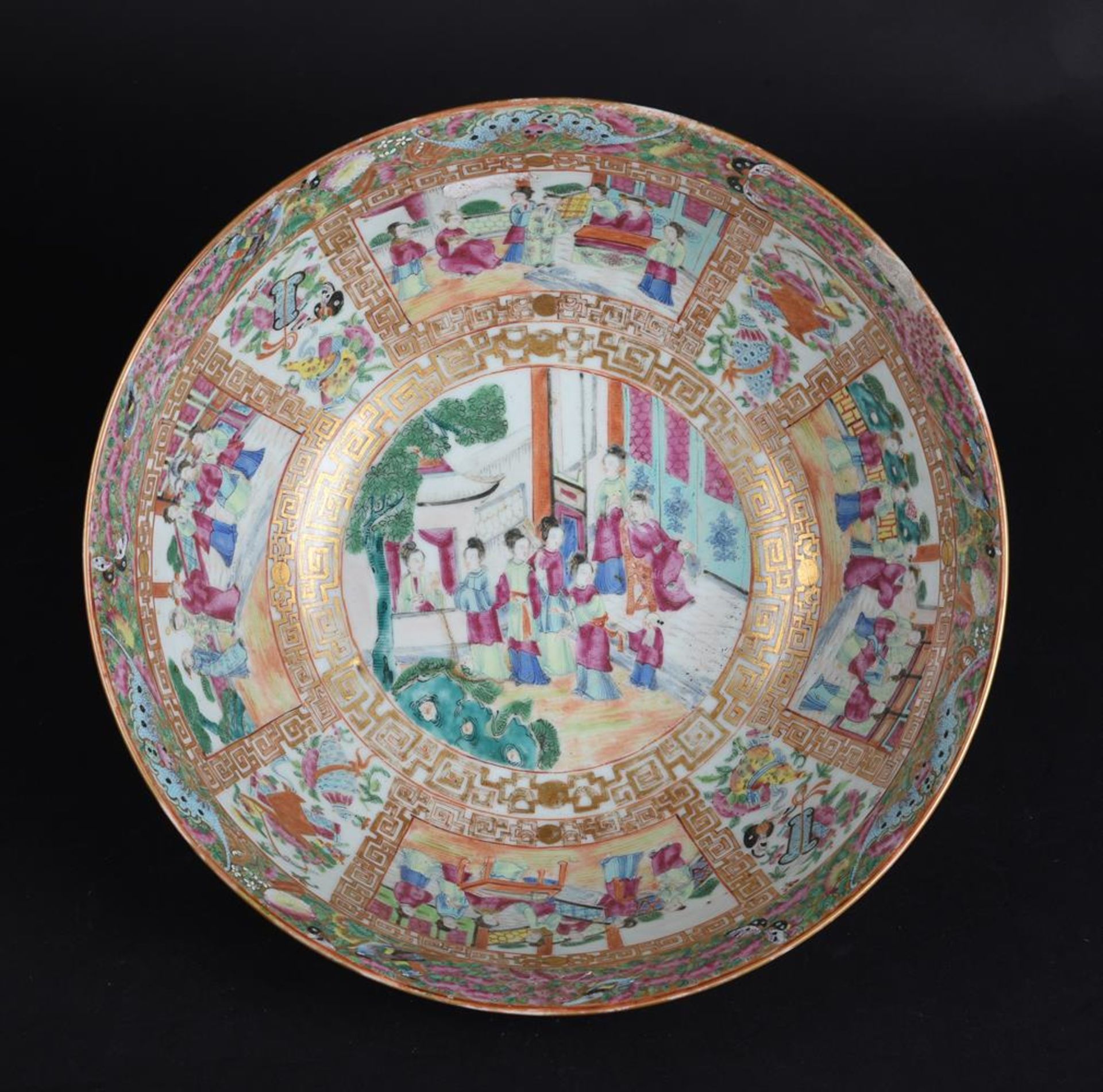 A CHINESE FAMILLE ROSE PUNCH BOWL - Image 2 of 4