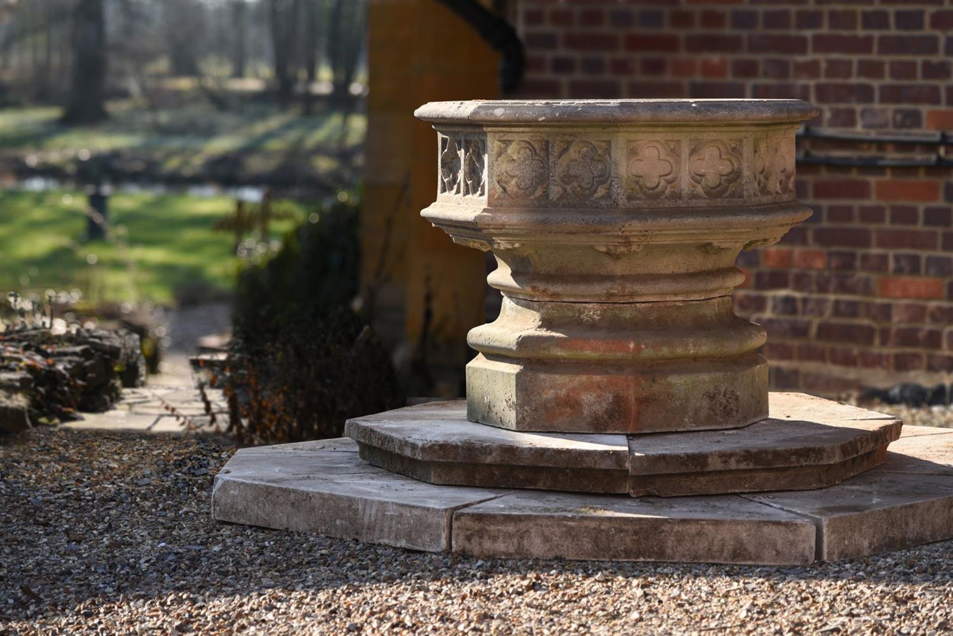 A COMPOSITE STONE, POSSIBLY HADDONSTONE, GARDEN PLANTER, IN GOTHIC REVIVAL TASTE