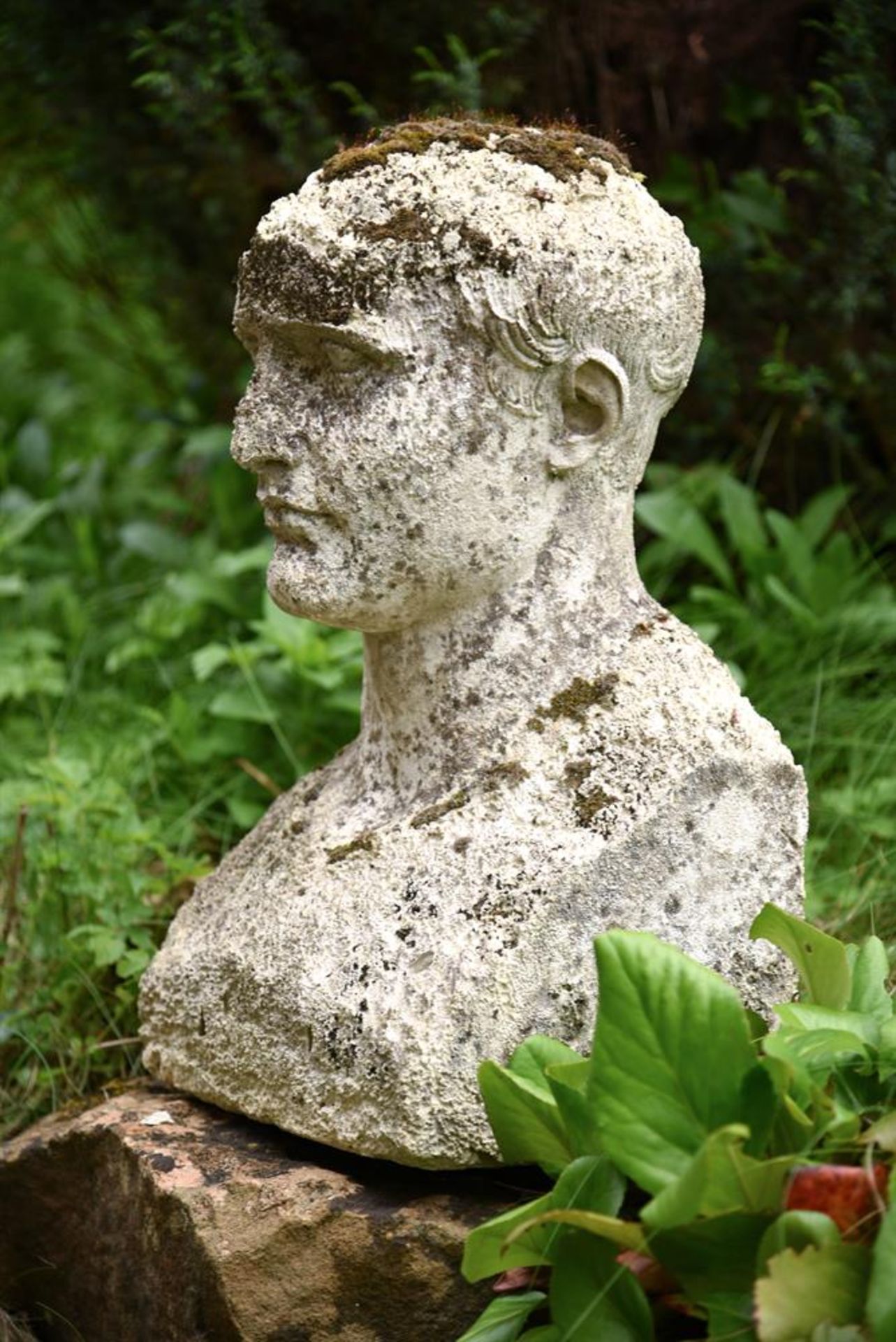 A COMPOSITION STONE BUST OF A MAN- POSSIBLY NAPOLEON AFTER CANOVA - Image 3 of 3