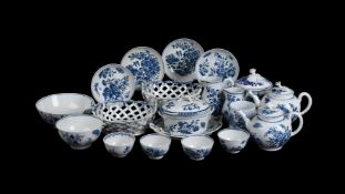 A SELECTION OF MOSTLY WORCESTER BLUE AND WHITE PRINTED PORCELAIN
