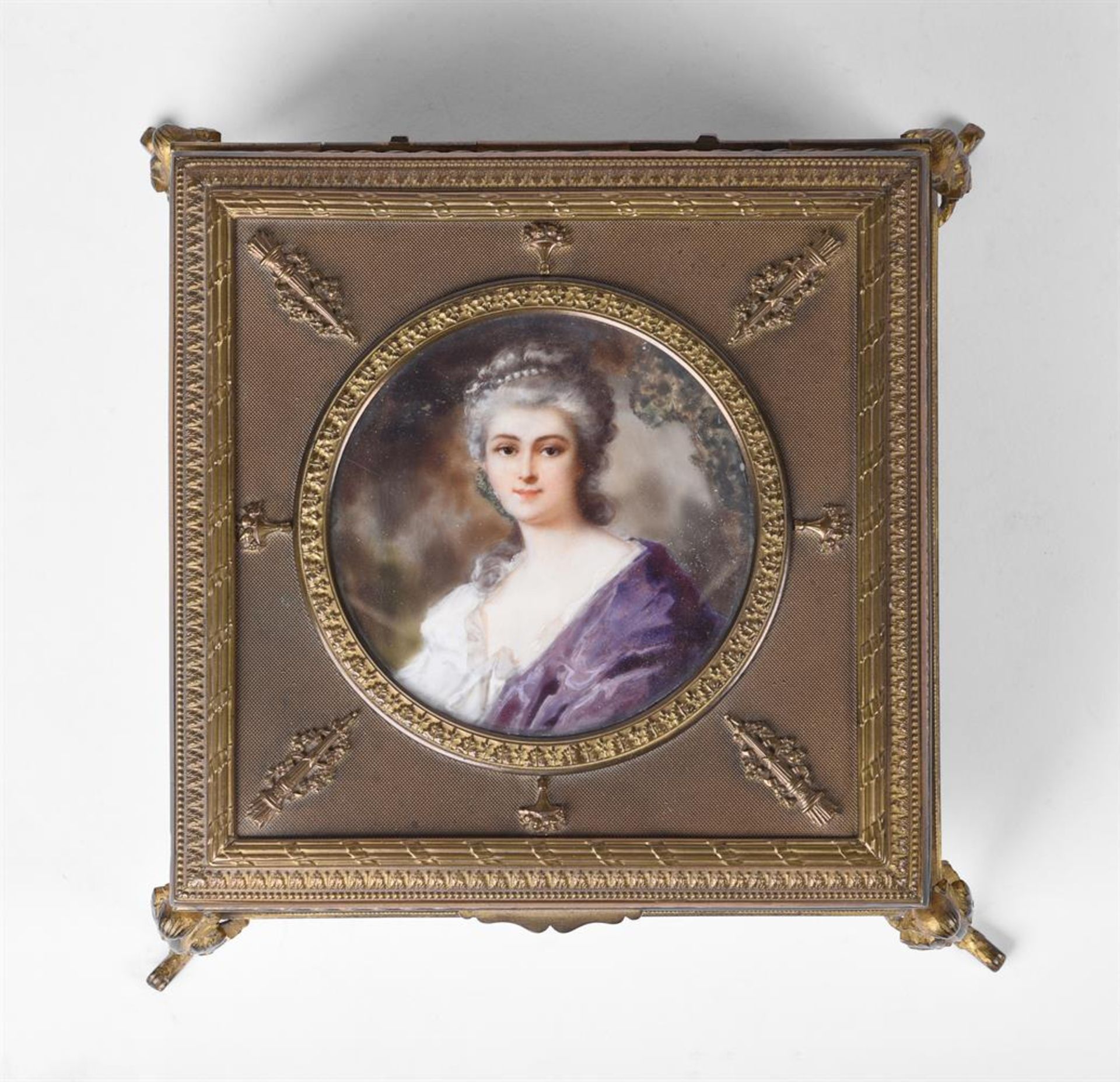 A FRENCH GILT-METAL BOX AND HINGED COVER WITH PORCELAIN PORTRAIT PANEL INSERT OF LIMOGES TYPE - Image 2 of 2