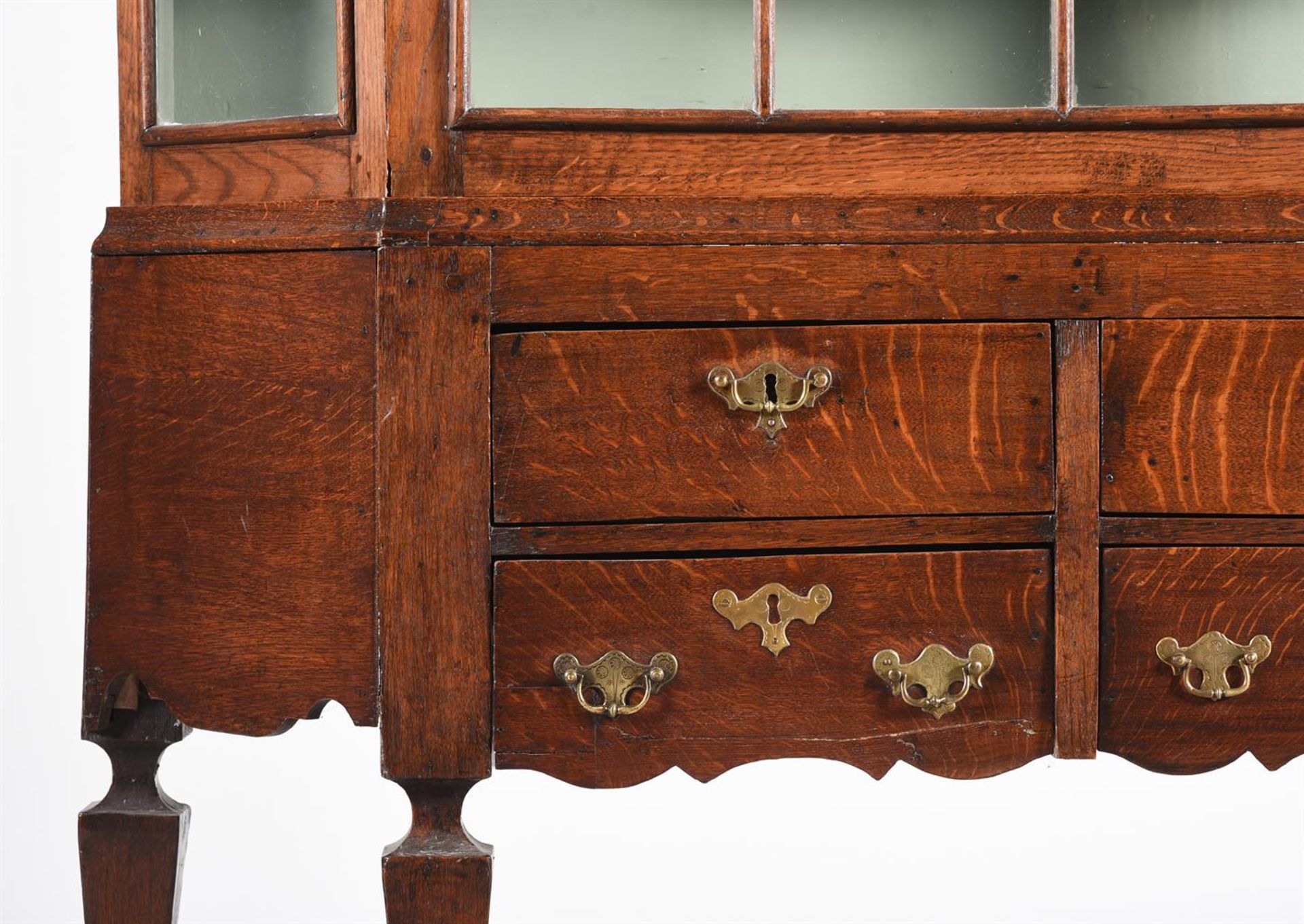 AN OAK SIDE CABINET - Image 2 of 3