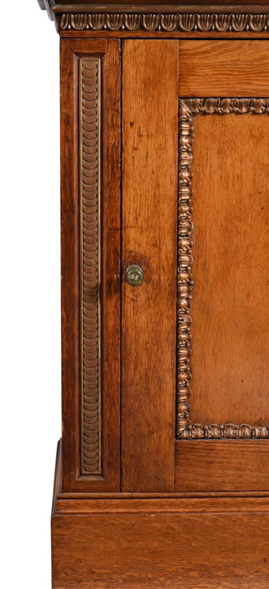 A PAIR OF VICTORIAN OAK AND PARCEL GILT BOOKCASES - Image 3 of 4