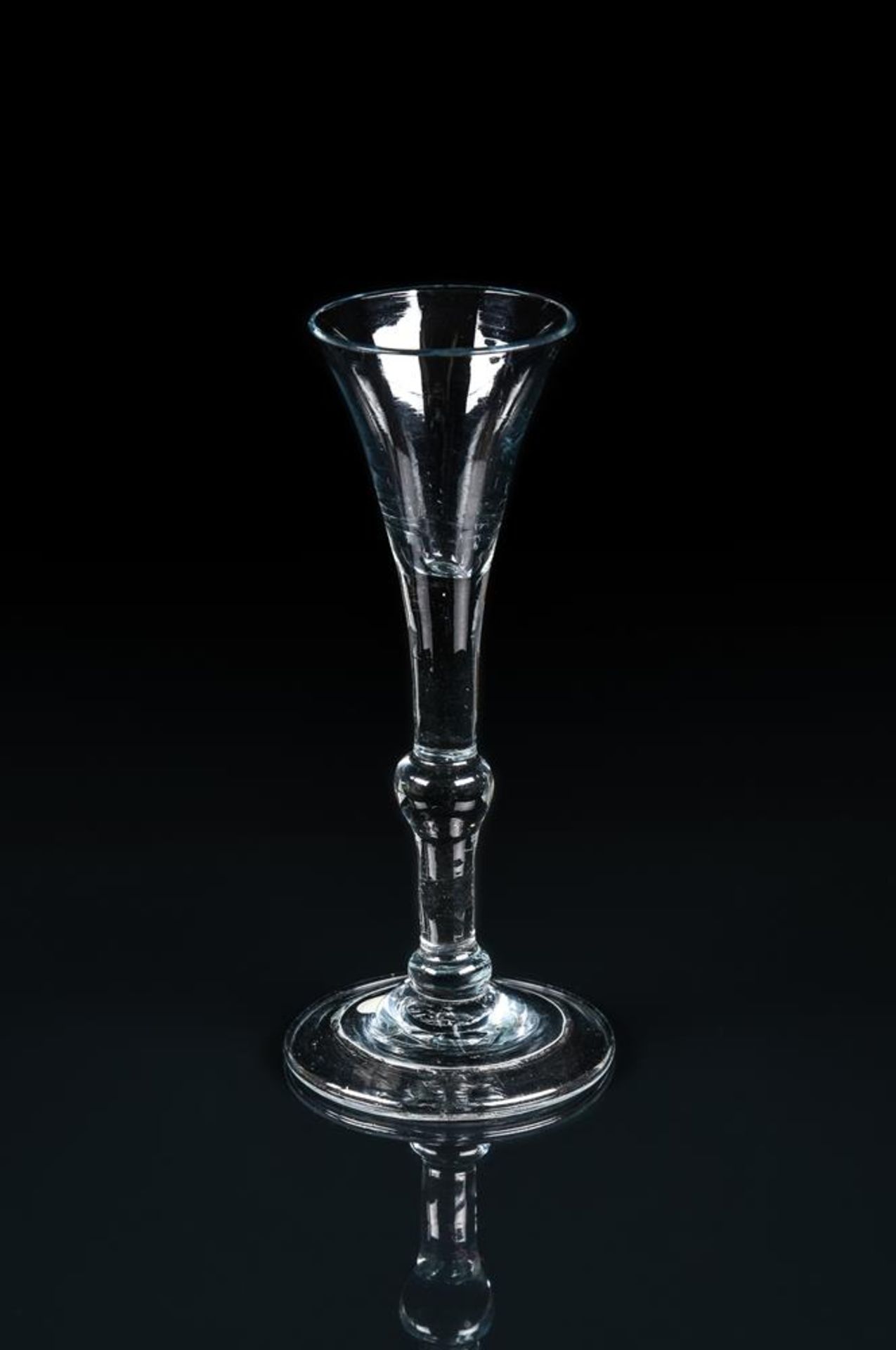 A BALUSTROID GIN GLASS OF 'KIT-KAT' TYPE
