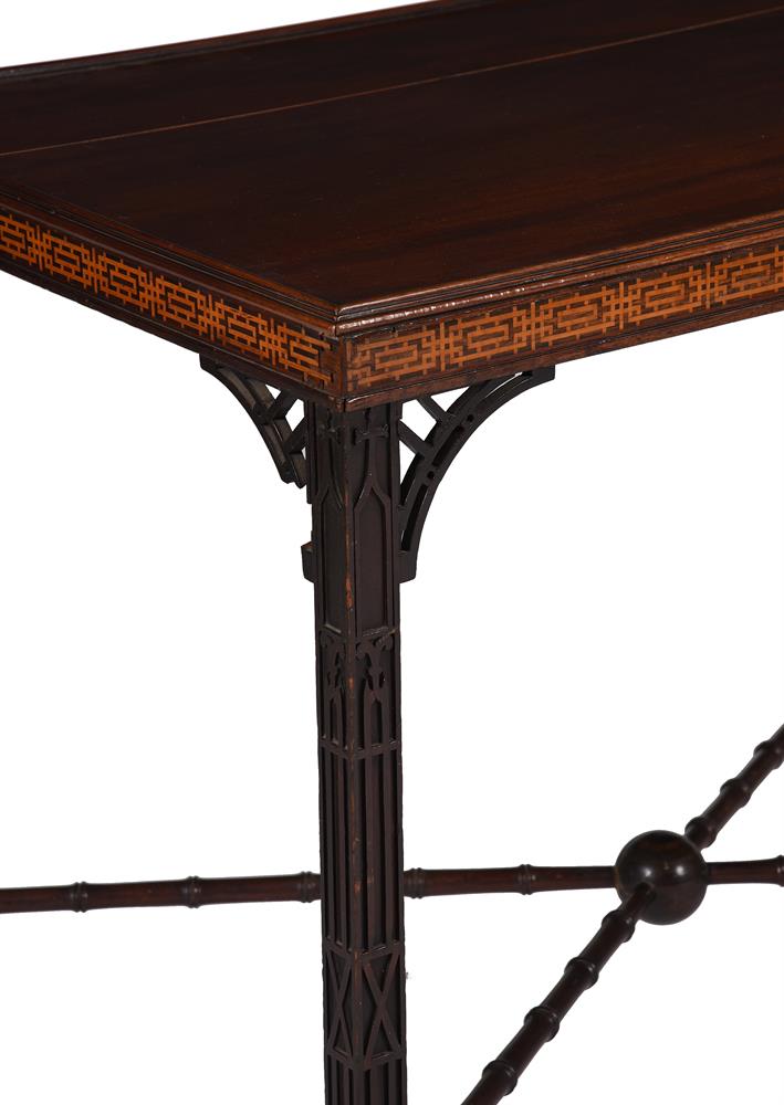 A MAHOGANY AND INLAID SILVER TABLE IN GEORGE III STYLE - Image 2 of 5