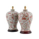 A PAIR OF MODERN PORCELAIN LAMPS IN CHINESE STYLE