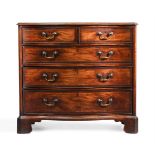 Y A GEORGE III MAHOGANY AND ROSEWOOD CROSSBANDED SERPENTINE FRONTED CHEST OF DRAWERS, CIRCA 1770