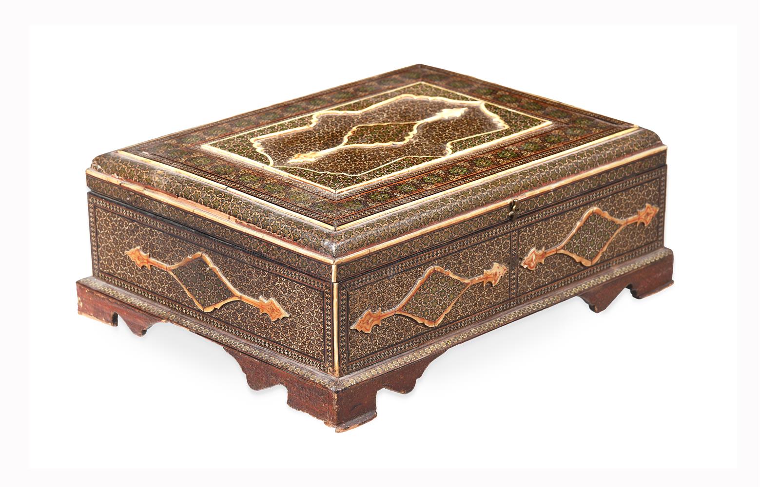 Y A QAJAR KHATAMKARI BOX, PERSIAN, 19TH CENTURY