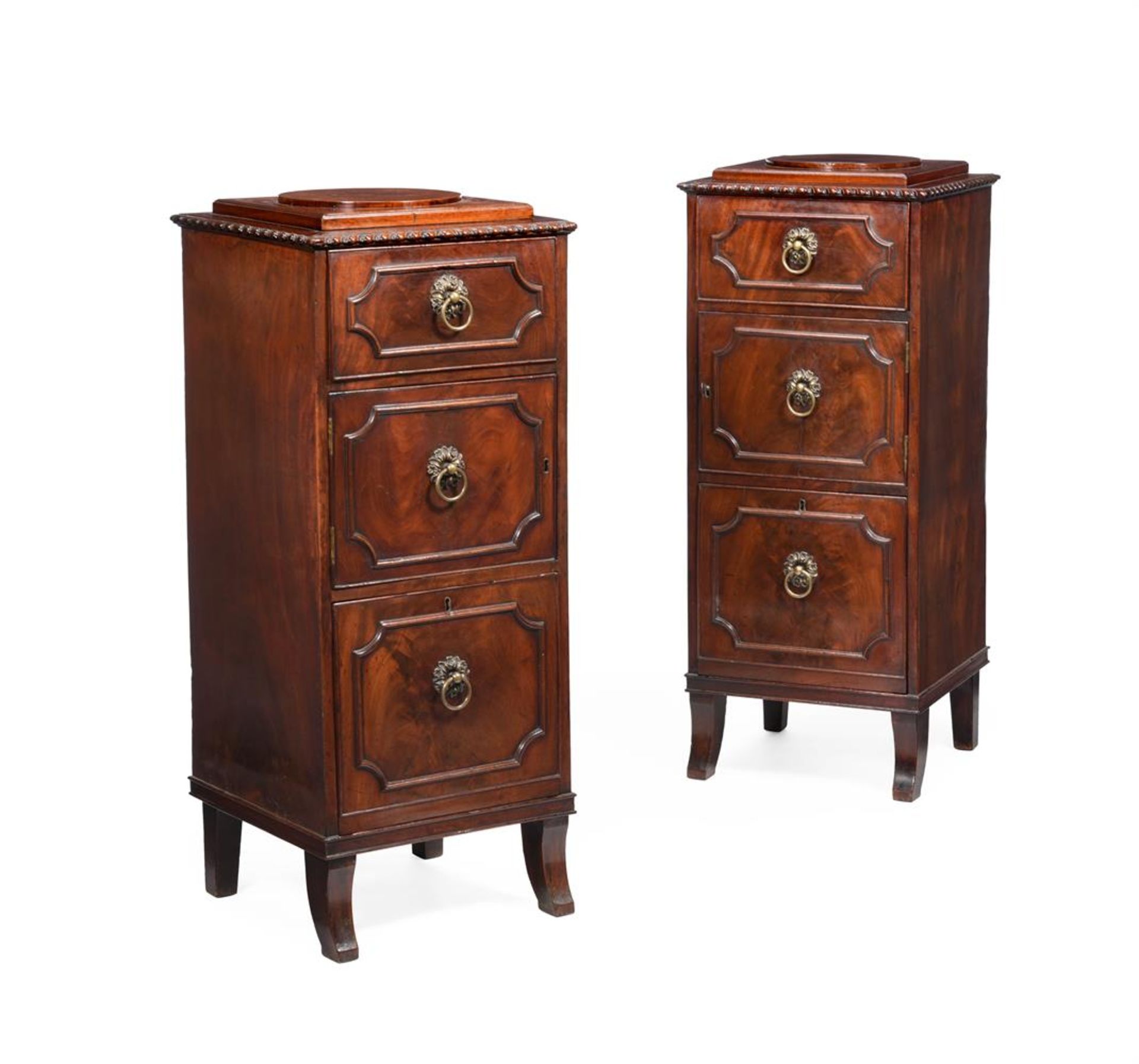 A PAIR OF GEORGE IV MAHOGANY DINING PEDESTALS, CIRCA 1825