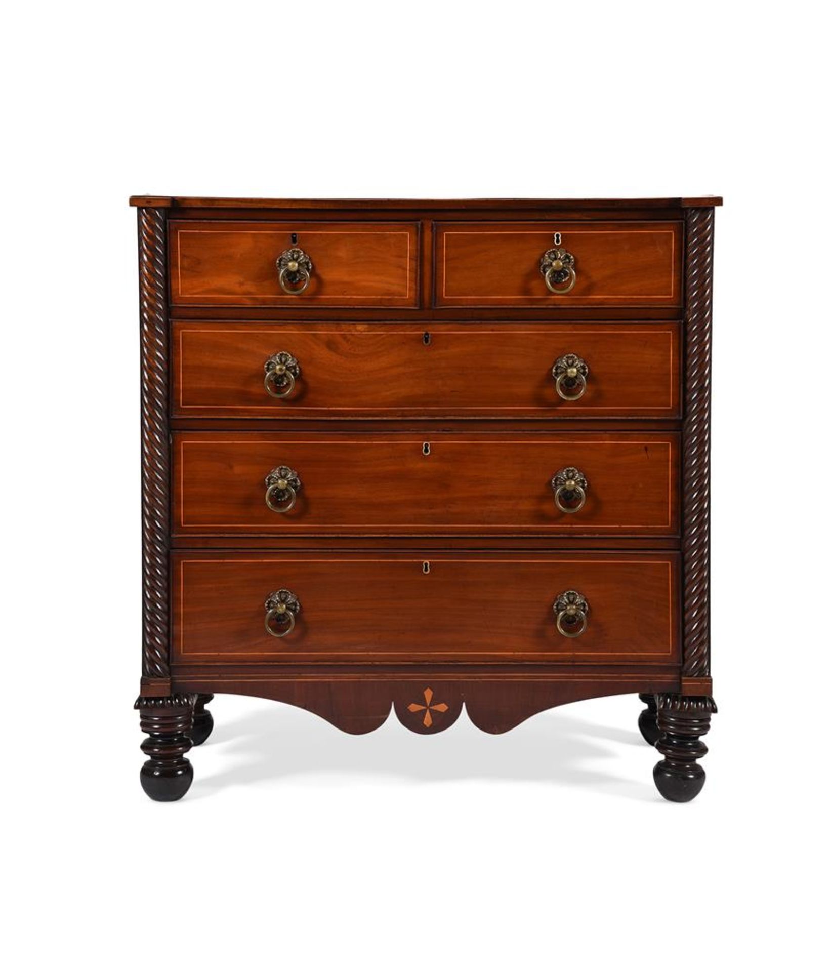 Y A REGENCY MAHOGANY AND ROSEWOOD CROSSBANDED CHEST OF DRAWERS, PROBABLY CHANNEL ISLANDS, CIRCA 1820